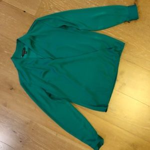 Banana Republic Xs emerald green shirt.